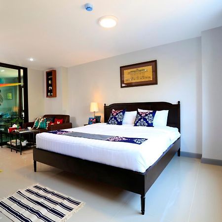 Double Tree Residence Csiangmaj Kültér fotó