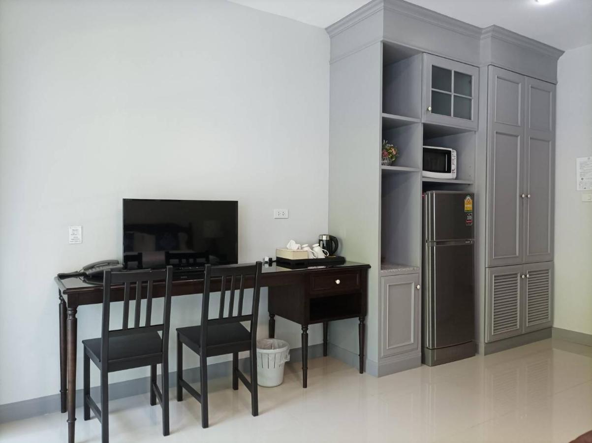 Double Tree Residence Csiangmaj Kültér fotó