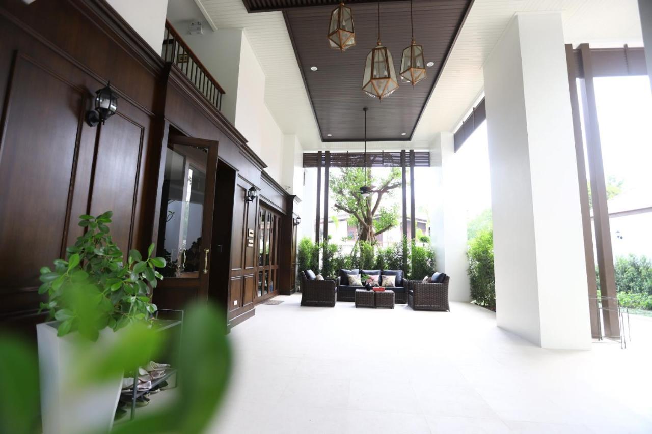 Double Tree Residence Csiangmaj Kültér fotó