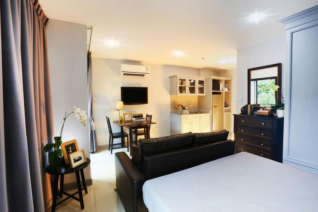 Double Tree Residence Csiangmaj Kültér fotó